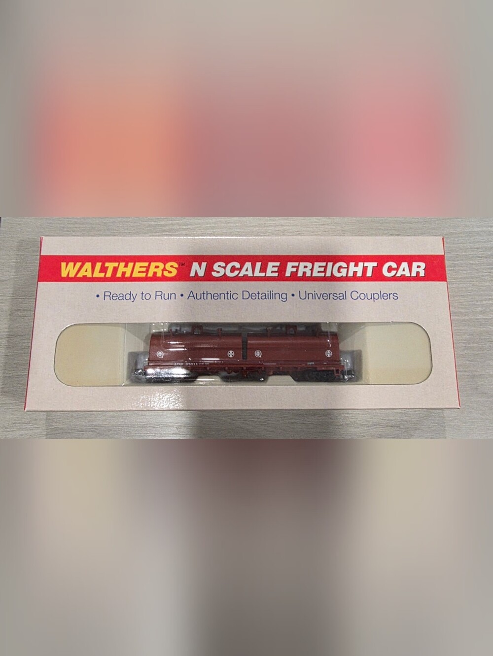 Walthers N Scale Chicago & Northwestern Ballast Hopper